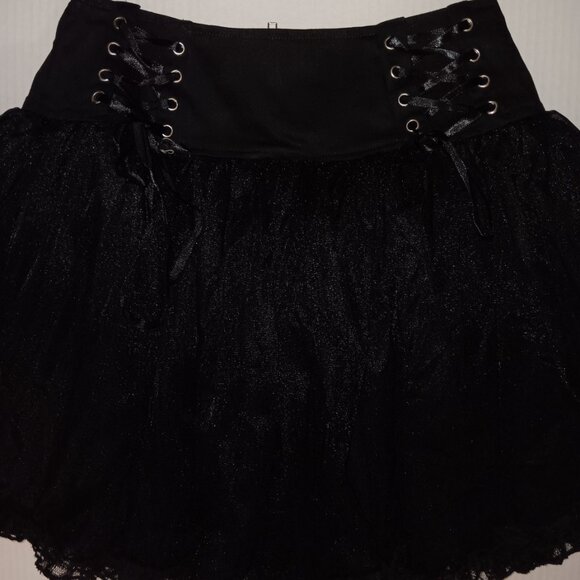 U & ME FOR MILLENNIUM GOTH LACE LAYERED SKIRT - Picture 6 of 15